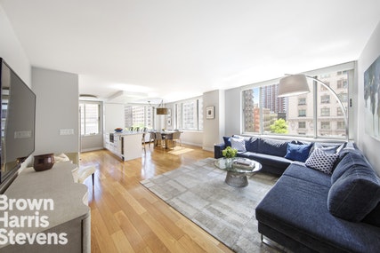 2373 BROADWAY 721/701