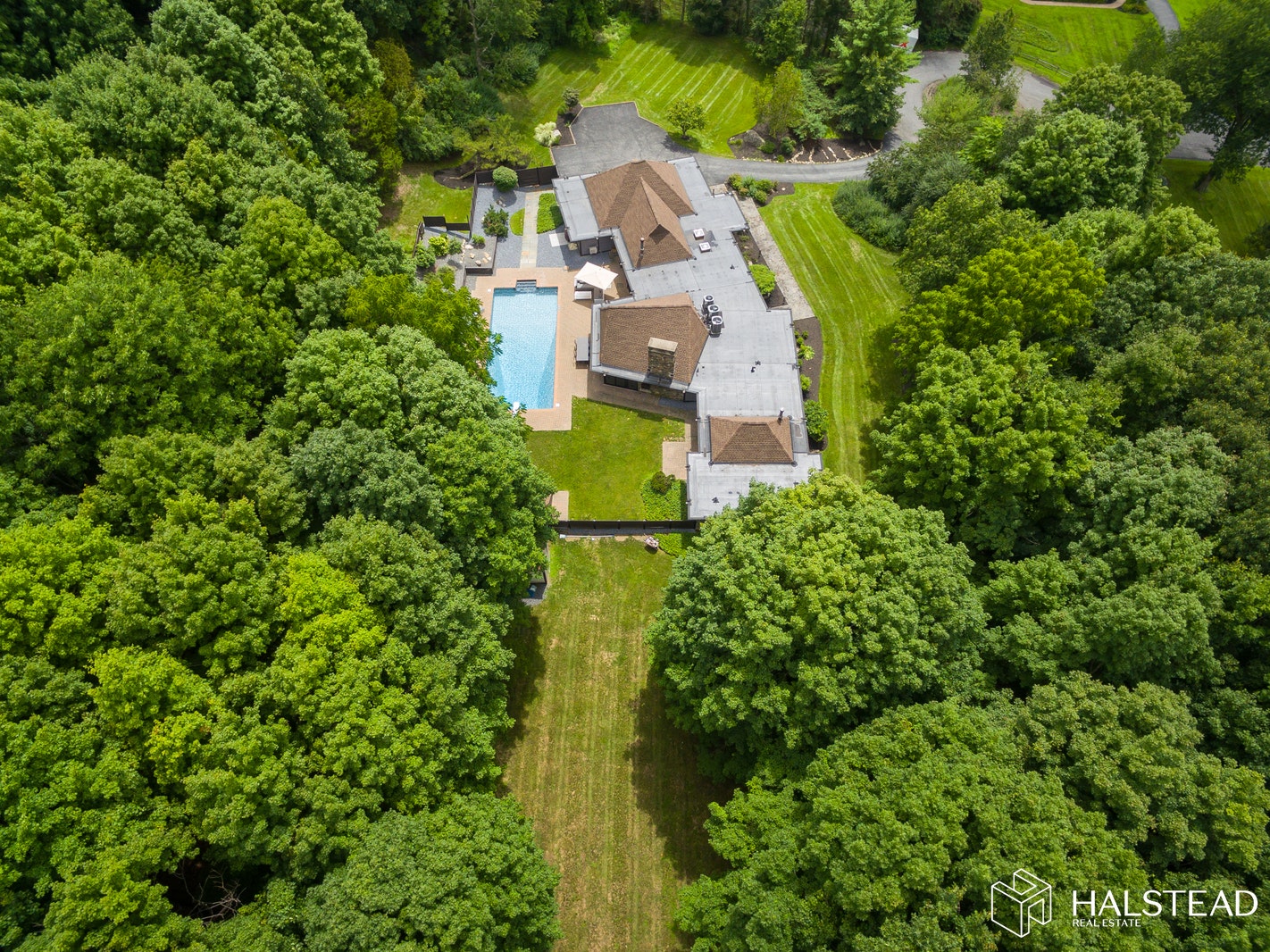 7 SUNDANCE ROAD