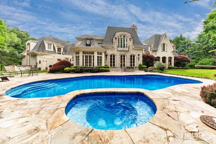 105 GREENFIELD HILL