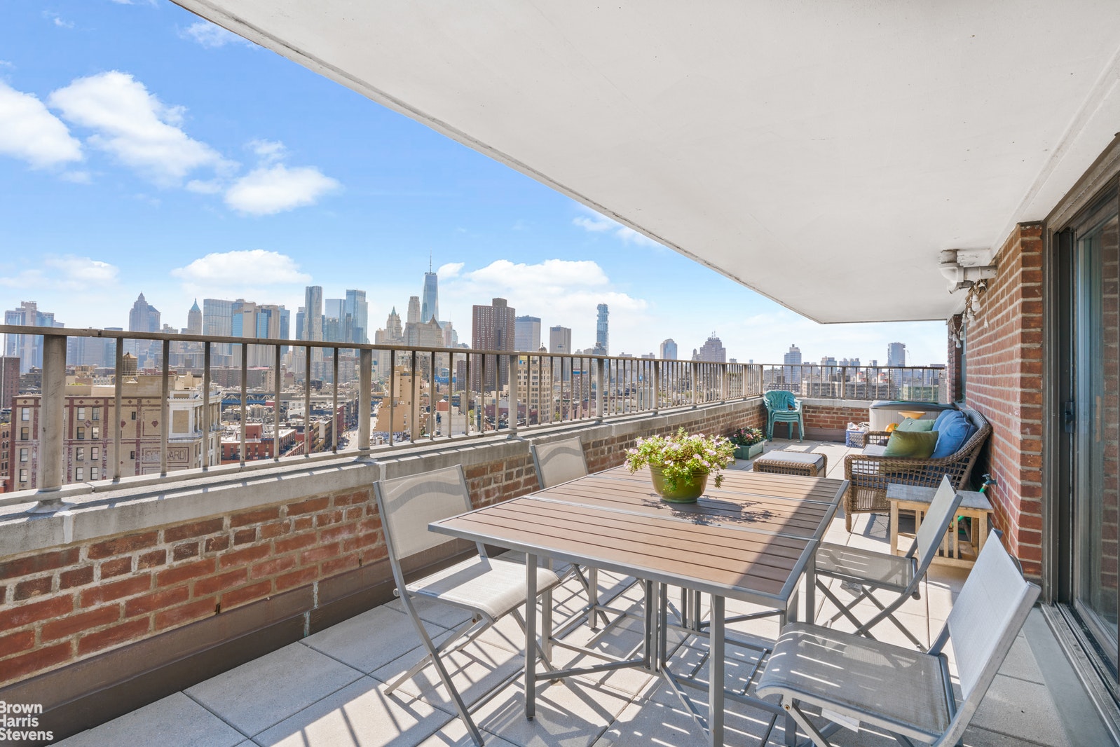 Photo 1 of 208 East Broadway, Lower East Side, NYC, $1,616,000, Web #: 20273250