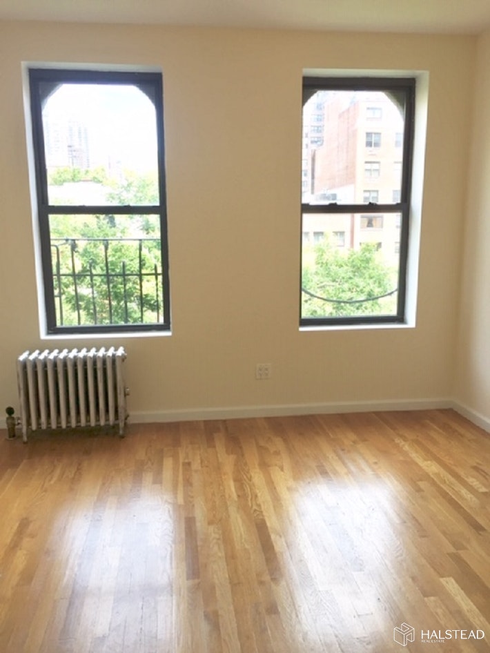 Photo 1 of 232 East 80th Street 22, Upper East Side, NYC, $2,095, Web #: 20322541