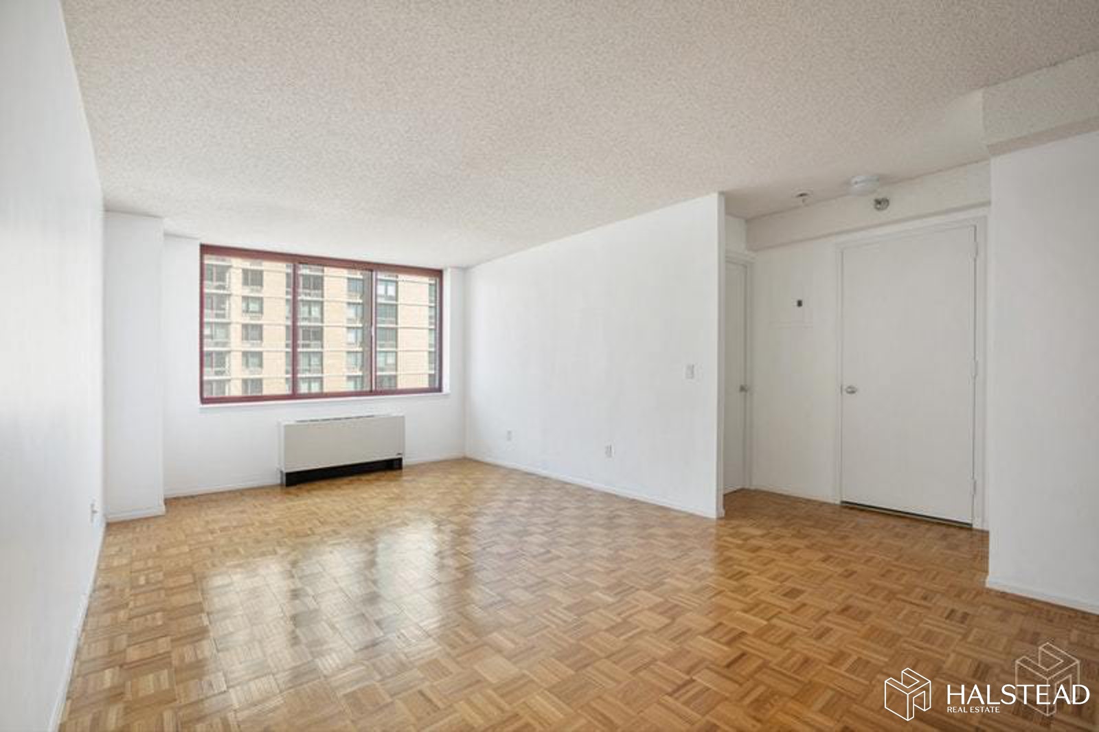 4 -74 48TH AVE 16D