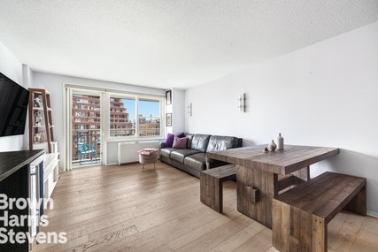 201 WEST 70TH STREET 18G