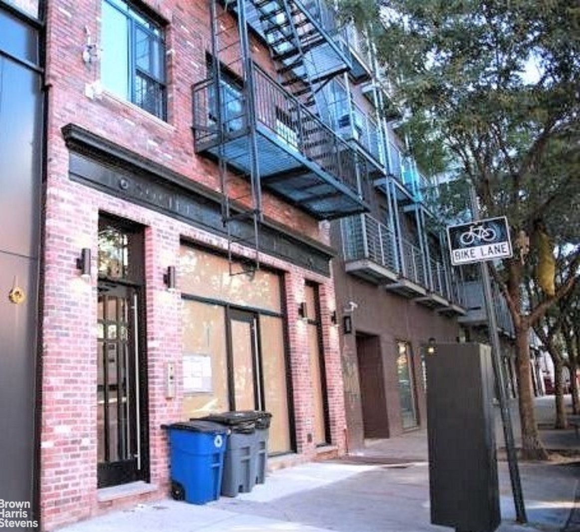 HAVE IT ALL IN EAST WILLIAMSBURG!