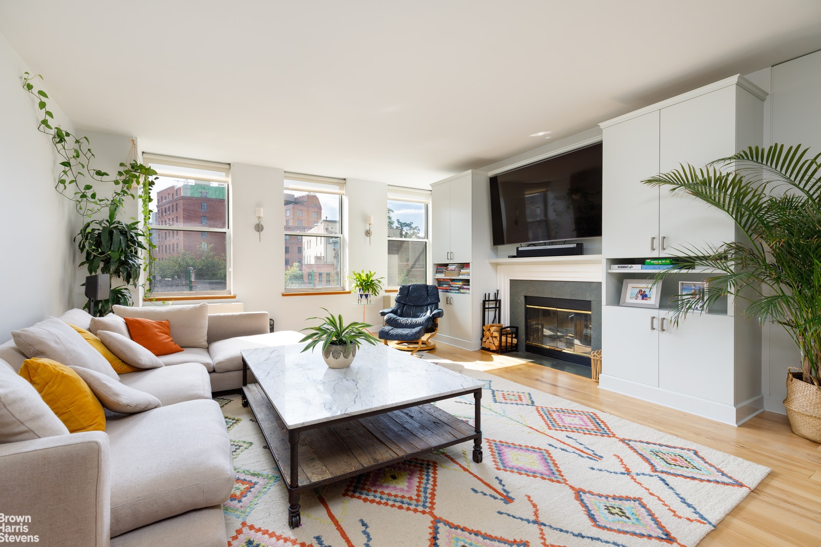 534 HUDSON STREET 5C