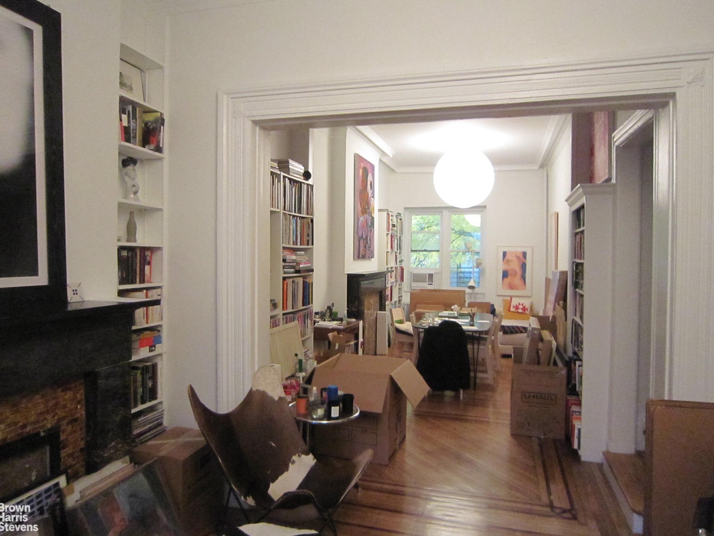 CHARMING 1 BEDROOM ON PROMENADE BLOCK