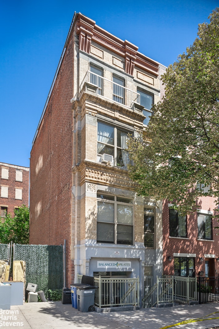 305 WEST 123RD STREET