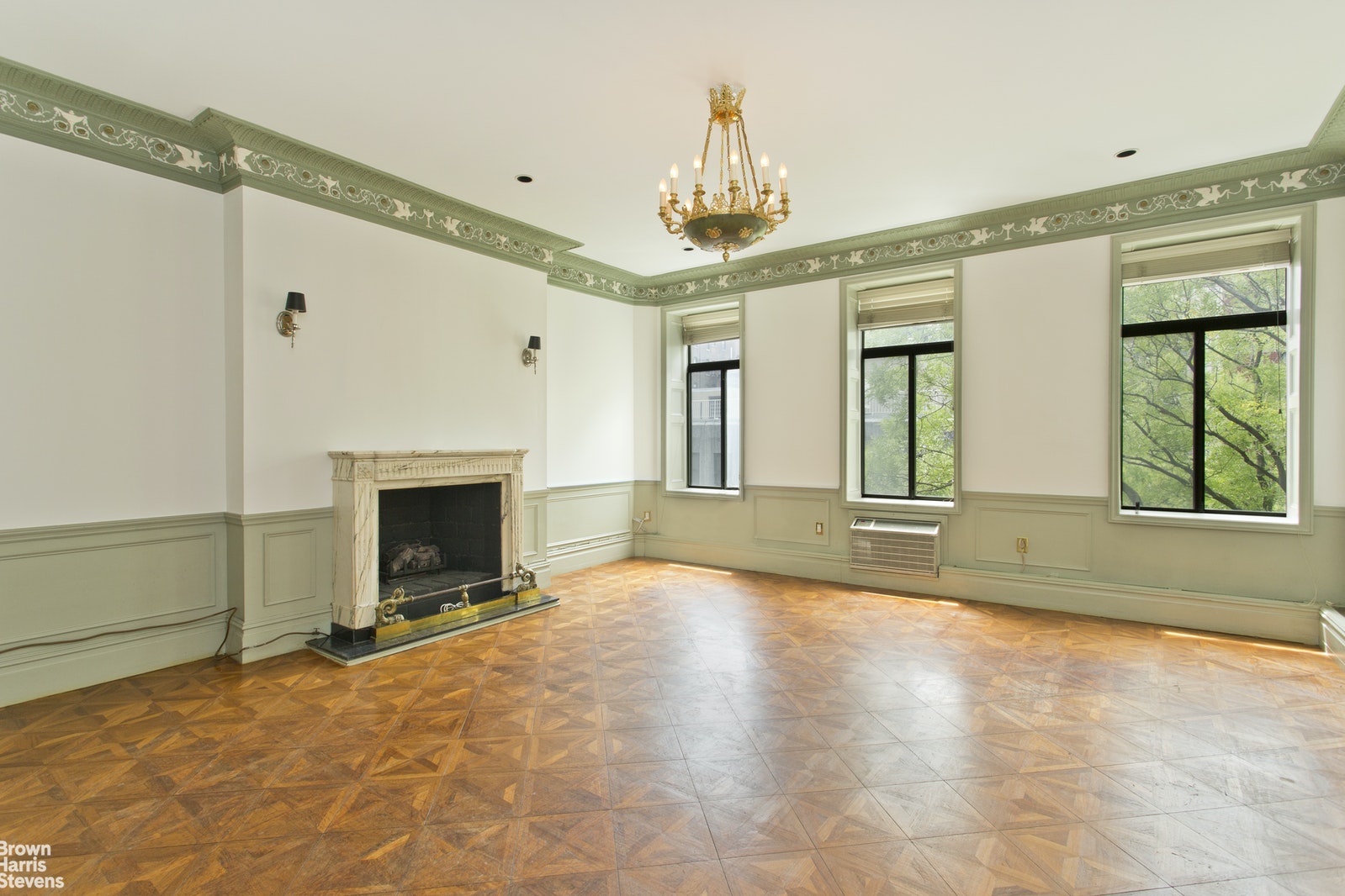Photo 1 of 117 West 82nd Street 5, Upper West Side, NYC, $4,000, Web #: 20650321
