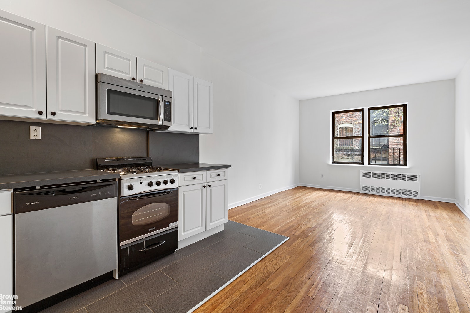 Photo 1 of 534 East 88th Street 5A, Upper East Side, NYC, $1,650, Web #: 20782836