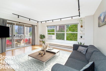 383 GRAND STREET M304