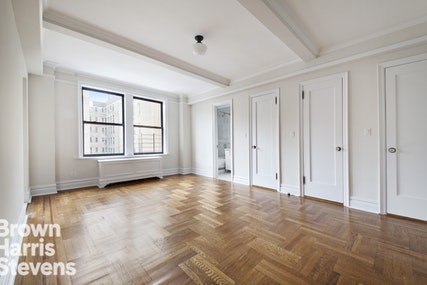 98 RIVERSIDE DRIVE 9G