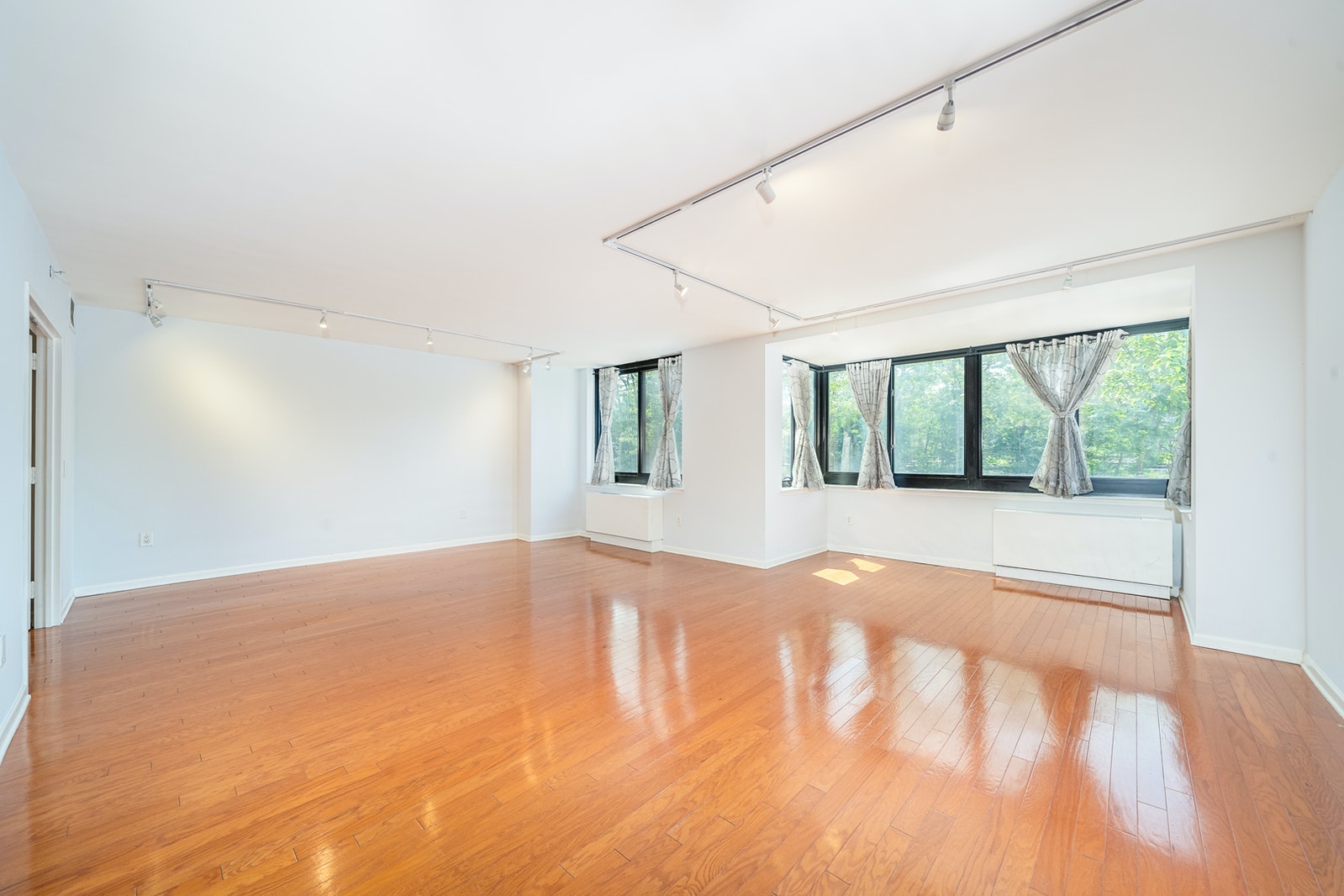 700 GROVE STREET 2H