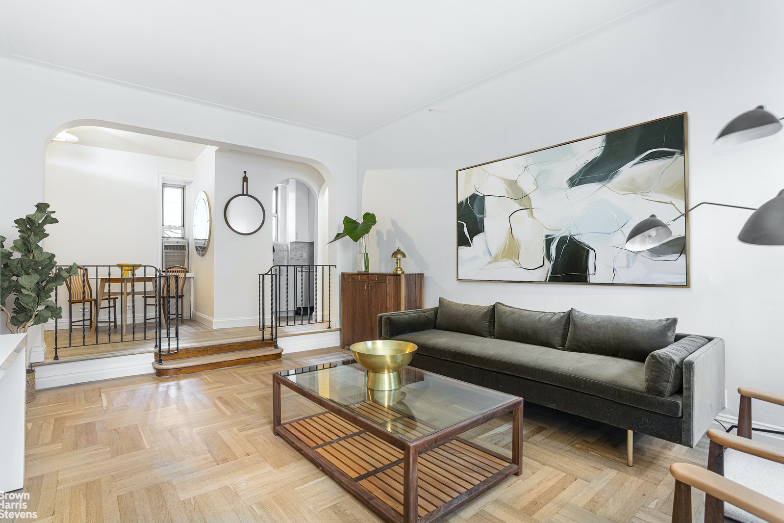 210 WEST 19TH STREET 6A