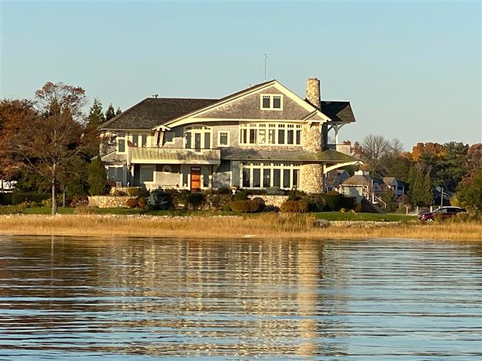 51 Willowmere Circle