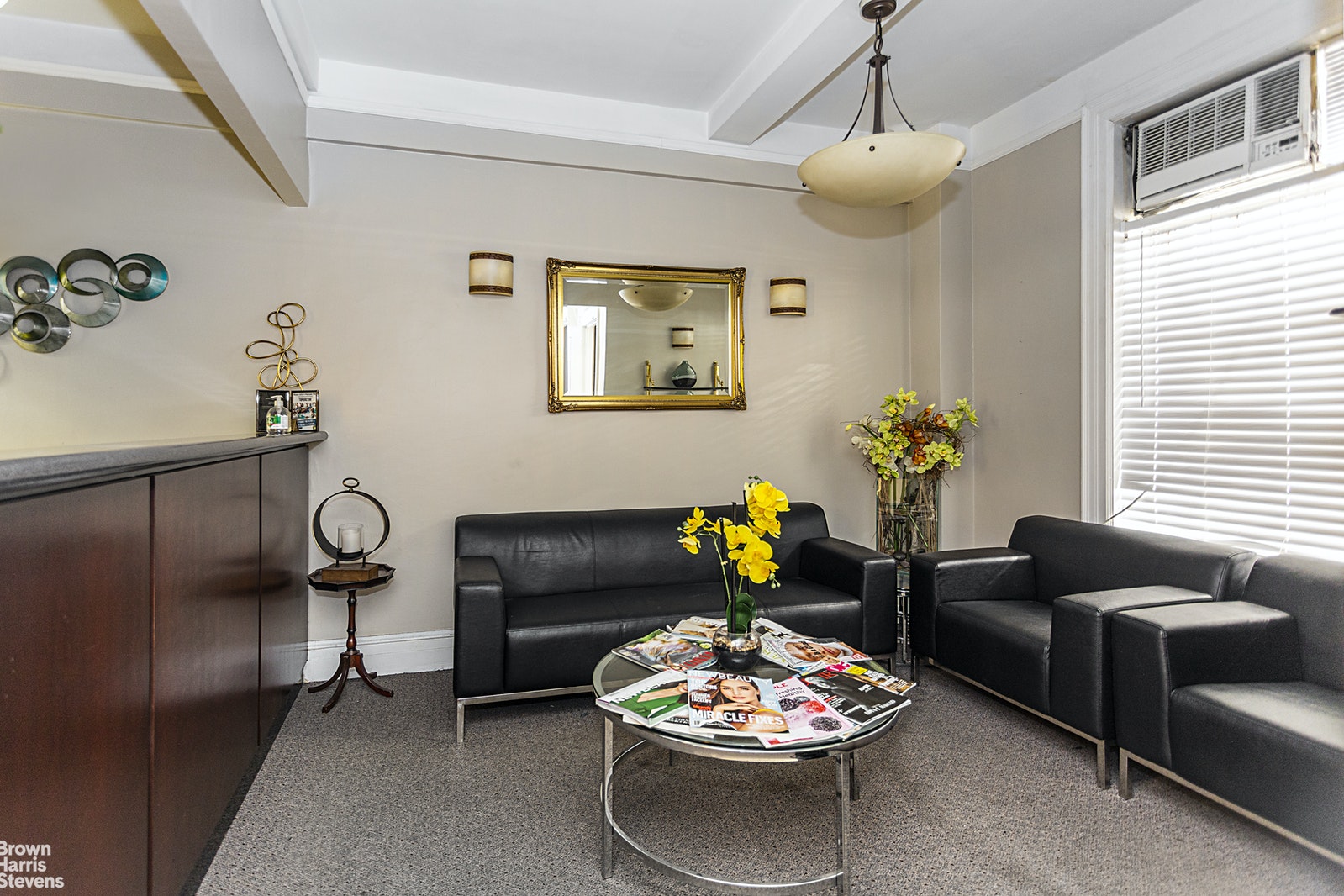 Photo 1 of 895 Park Avenue 1A, Upper East Side, NYC, $899,000, Web #: 21926832