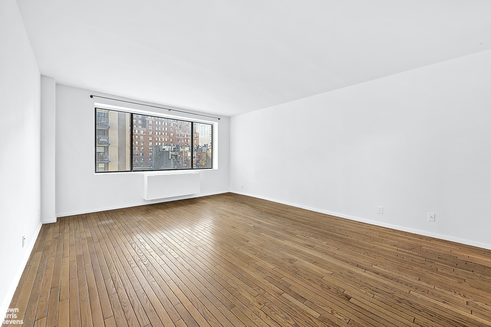Photo 1 of 211 West 71st Street 4D, Upper West Side, NYC, $2,995, Web #: 22165339