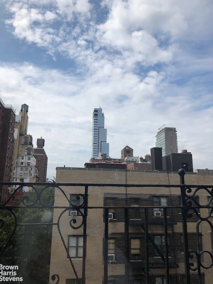Photo 1 of 205 West 103rd Street 6F, Upper West Side, NYC, $4,350, Web #: 22623664