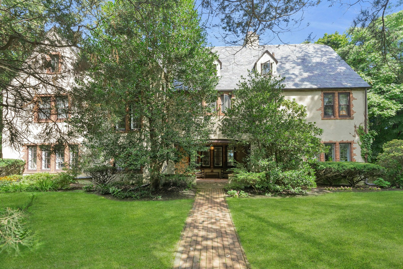 Photo 1 of 13 Serpentine Drive, Middletown, New Jersey, $2,375,000, Web #: 22647058