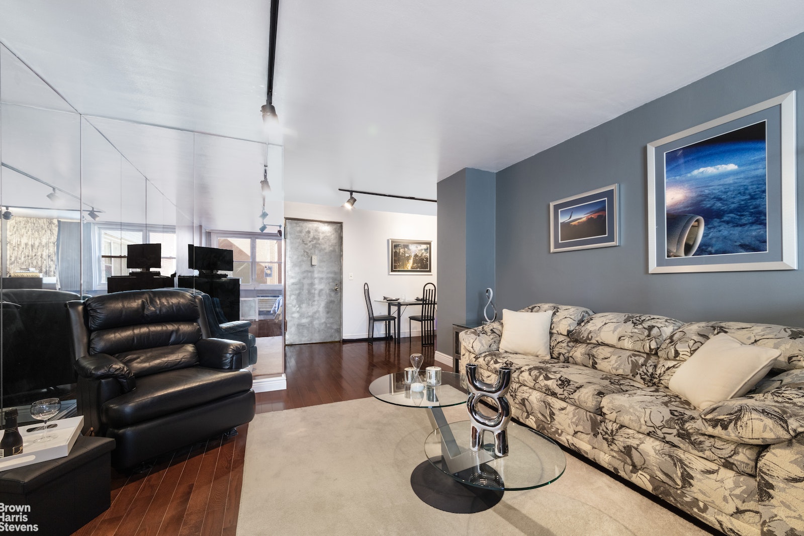 Photo 1 of 77 Seventh Avenue 3U, Chelsea, NYC, $449,000, Web #: 22689591