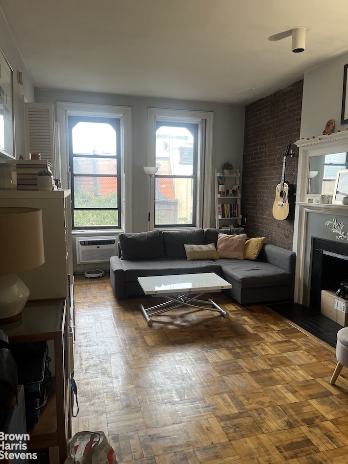 Photo 1 of 114 West 80th Street 4F, Upper West Side, NYC, $2,850, Web #: 22695400