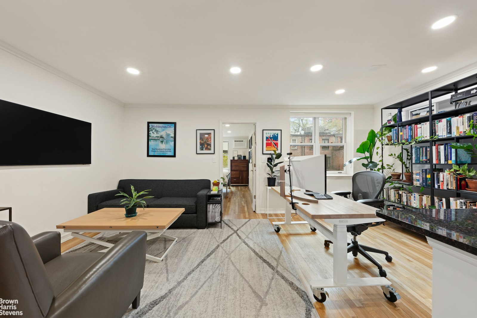 Photo 1 of 28 West 96th Street 6, Upper West Side, NYC, $765,000, Web #: 22952403