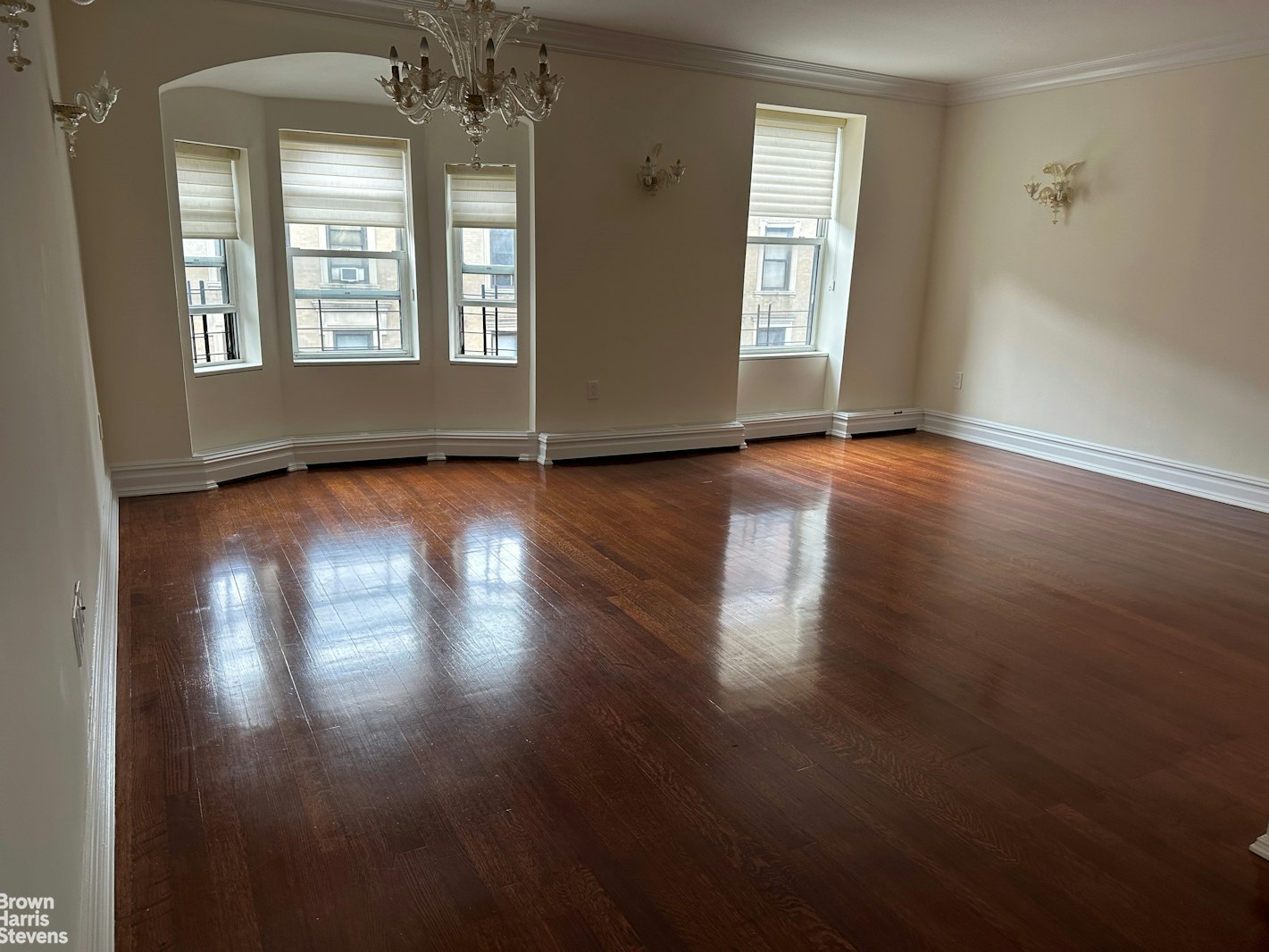 Photo 1 of 317 West 95th Street 6E, Upper West Side, NYC, $6,600, Web #: 22968139