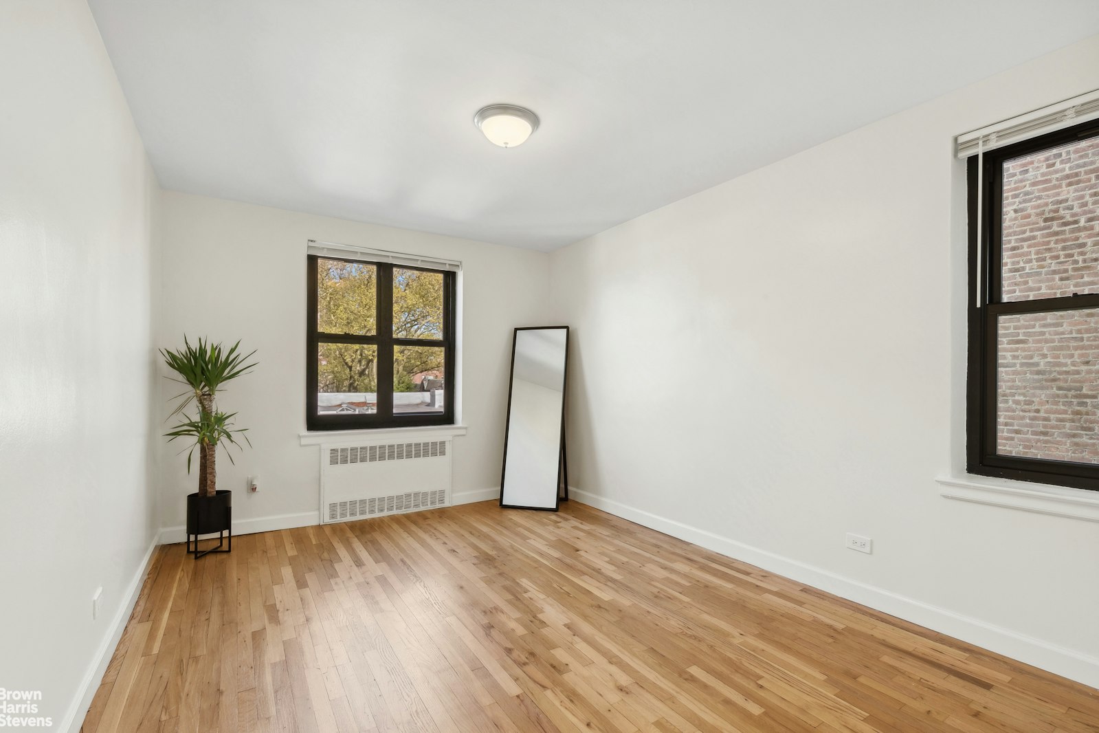 Photo 1 of 100 -11 67th Rd 314, Forest Hills, Queens, NY, $320,000, Web #: 23025915