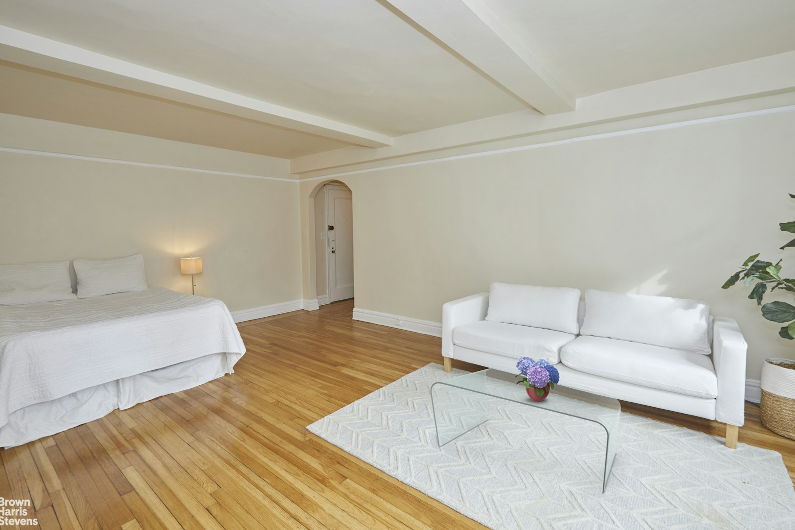 Photo 1 of 319 East 50th Street 5F, Midtown East, NYC, $2,800, Web #: 23051238