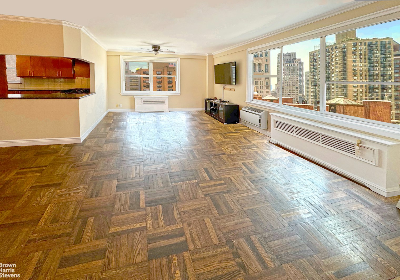 Photo 1 of 144 East 84th Street 14A, Upper East Side, NYC, $9,200, Web #: 23051463