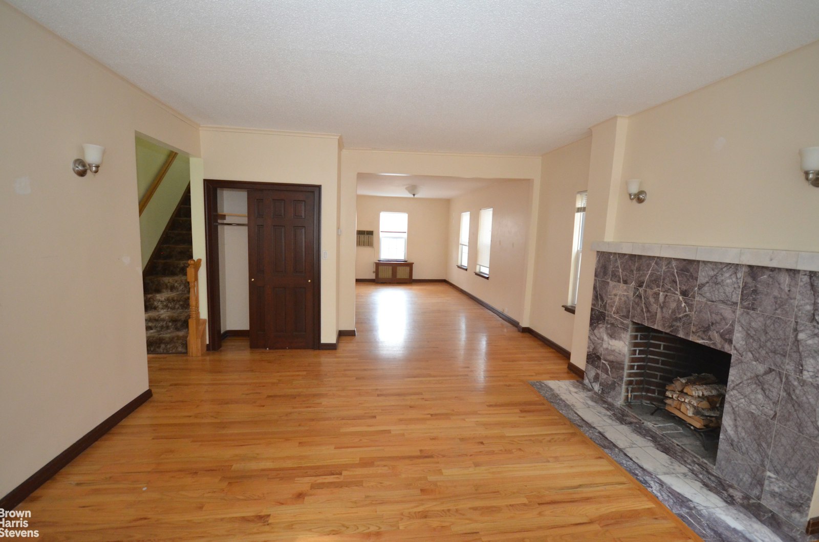 Photo 1 of 68-27 Exeter Street 1, Forest Hills, Queens, NY, $3,500, Web #: 23060458