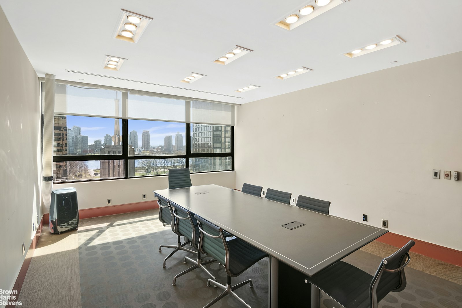 Photo 1 of 305 East 47th Street 9A, Midtown East, NYC, $42,750, Web #: 23062500