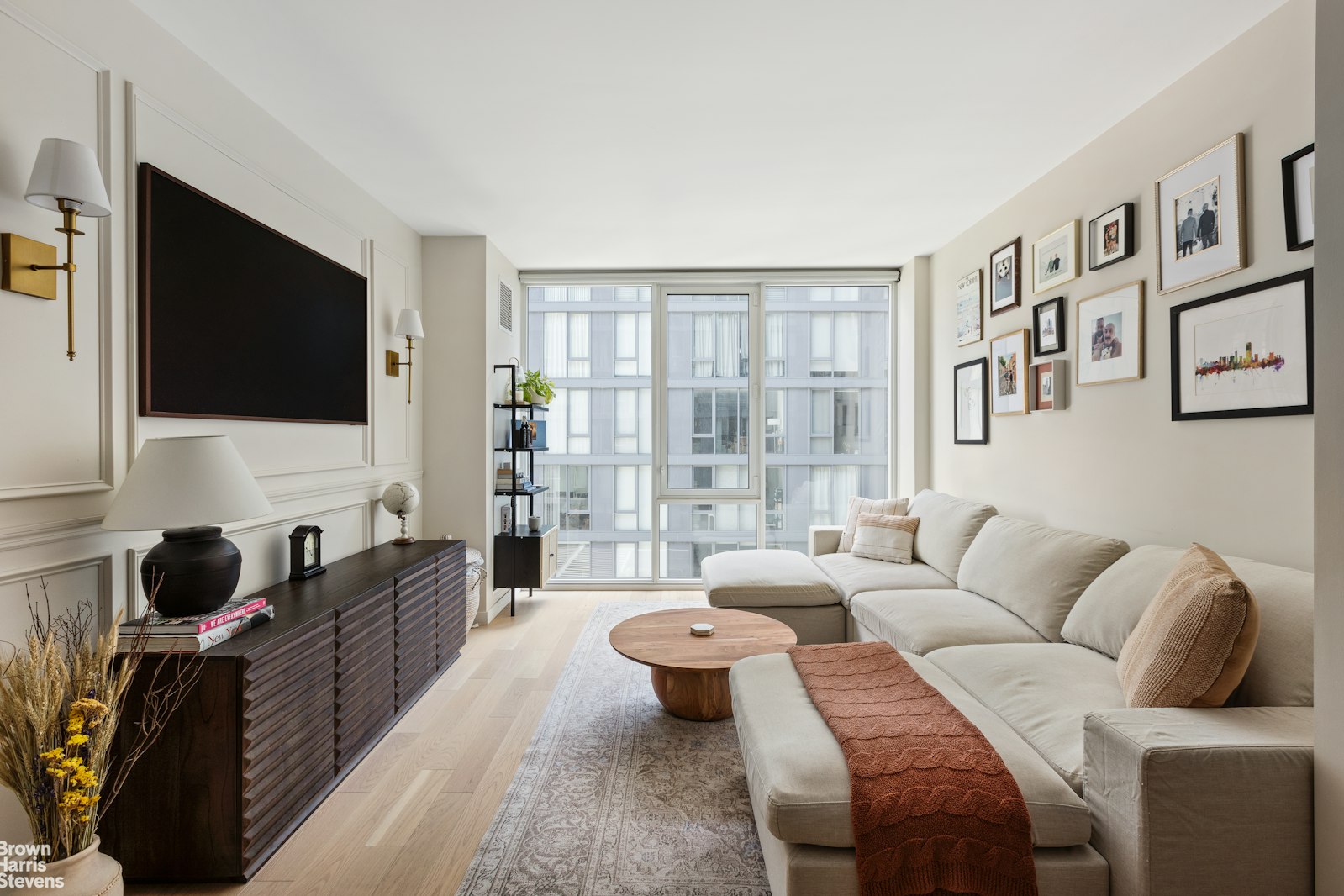 Photo 1 of 540 West 49th Street 303S, Midtown West, NYC, $975,000, Web #: 23087462
