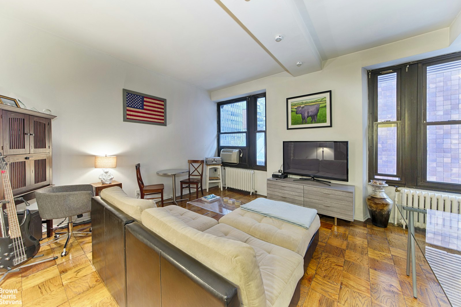 Photo 1 of 160  Front Street 7B, Financial District, NYC, $2,600, Web #: 23111213