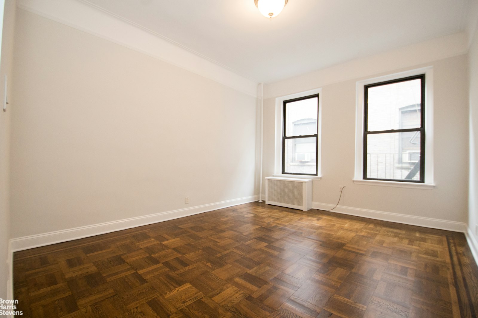 Photo 1 of 211 West 102nd Street 4C, Upper West Side, NYC, $4,500, Web #: 23119425