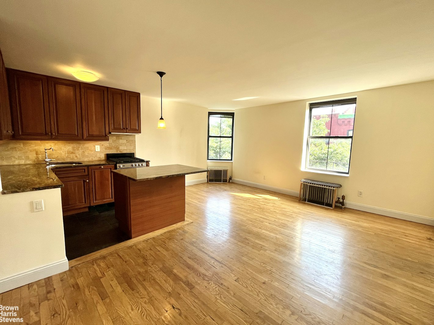 Photo 1 of 129 Baltic Street 6D, Cobble Hill, Brooklyn, NY, $3,750, Web #: 23137999