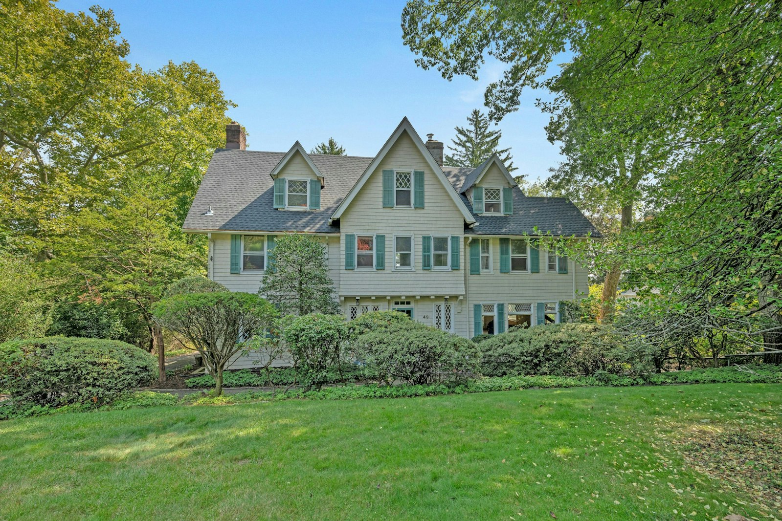 Photo 1 of 49 Lloyd Road, Montclair, New Jersey, $1,099,000, Web #: 23168895