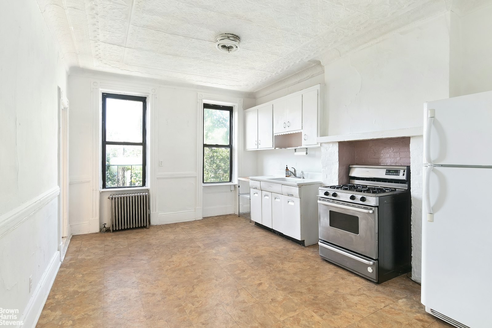 Photo 1 of 348 Tenth Street 3, Park Slope, Brooklyn, NY, $2,800, Web #: 23201306