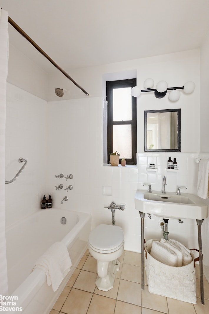 225 East 74th Street Upper East Side New York NY 10021