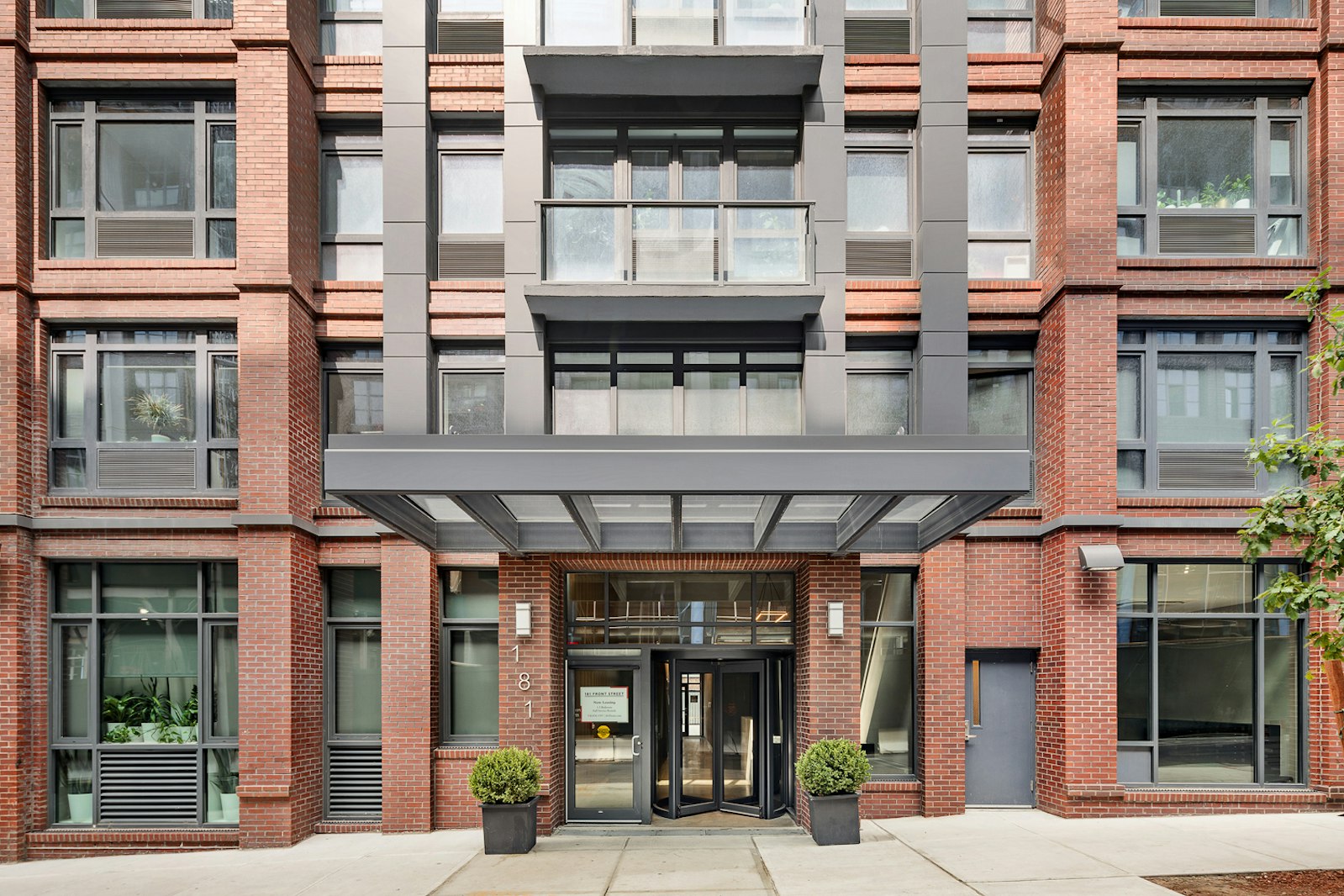 181 Front Street Vinegar Hill Brooklyn NY 11201