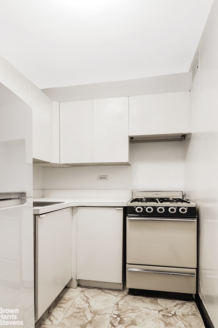 430 West 34th Street 5J Chelsea New York NY 10001
