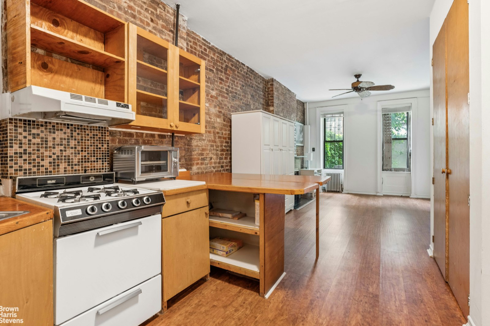 433 West 46th Street 1RW Clinton New York NY 10036