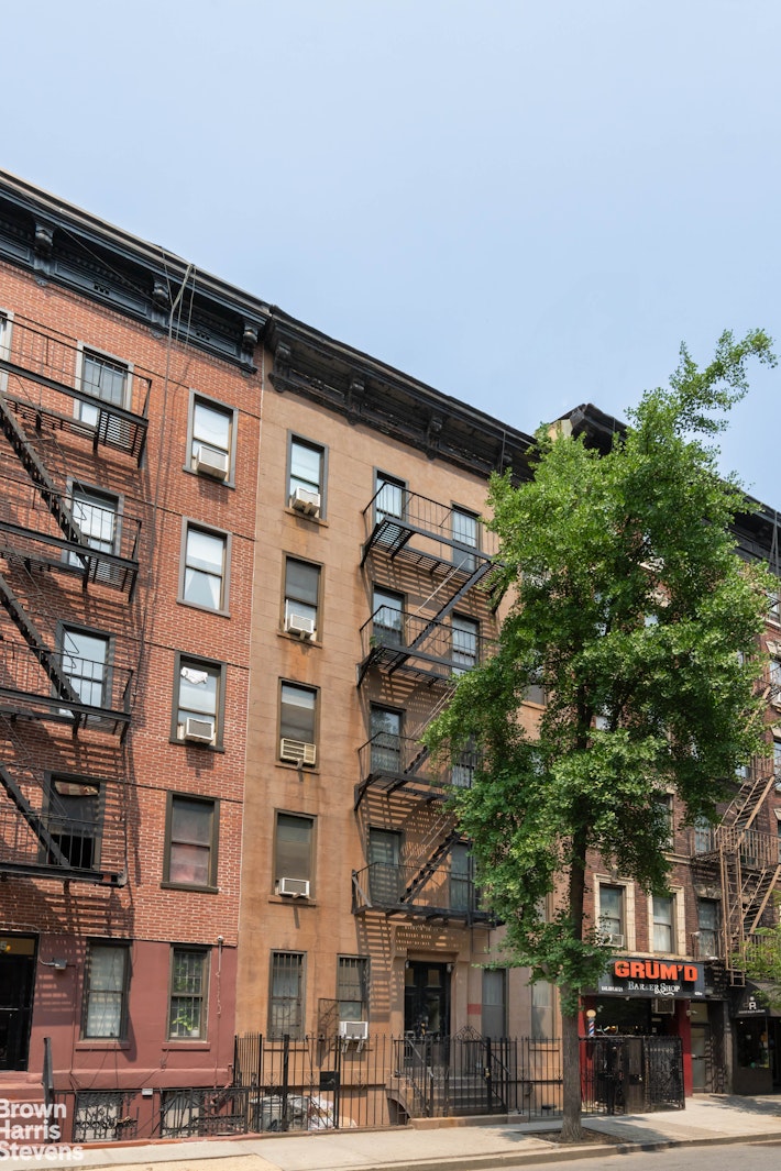 433 West 46th Street 1RW Clinton New York NY 10036