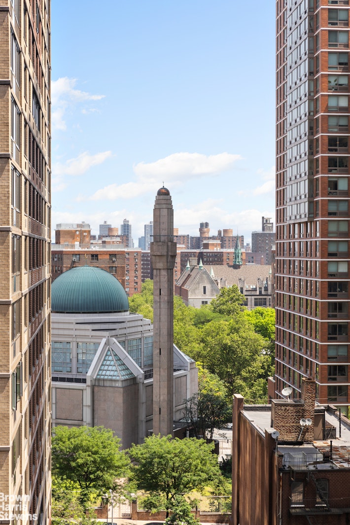 200 East 95th Street Upper East Side New York NY 10128
