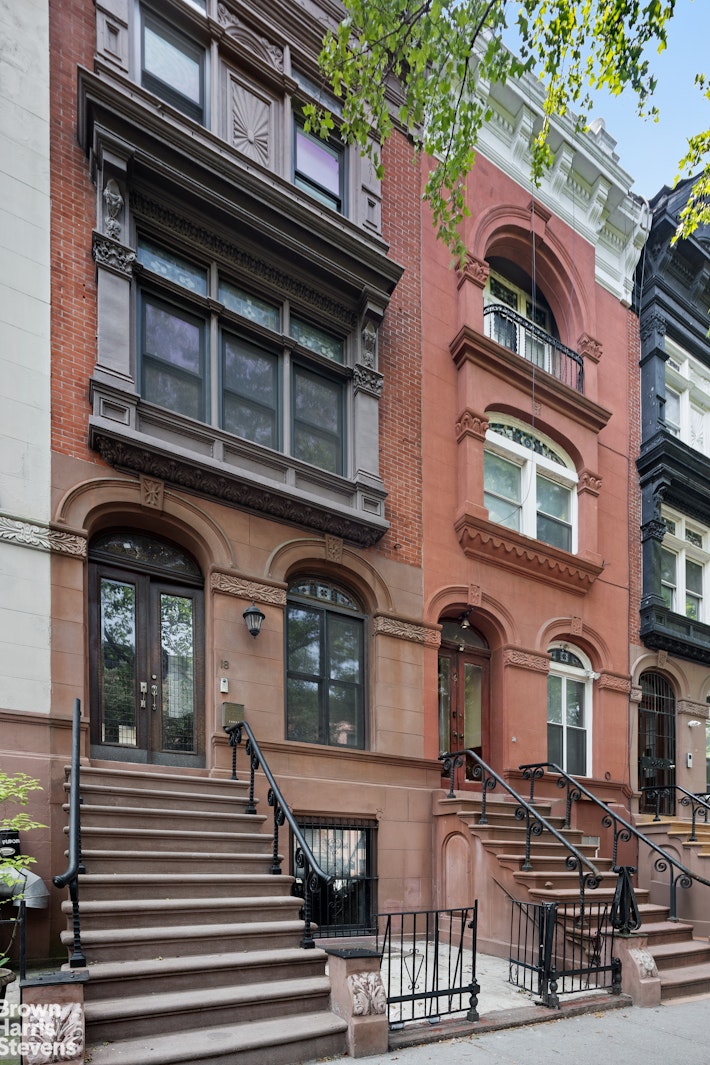 18 Arlington Place Bedford Stuyvesant Brooklyn NY 11216