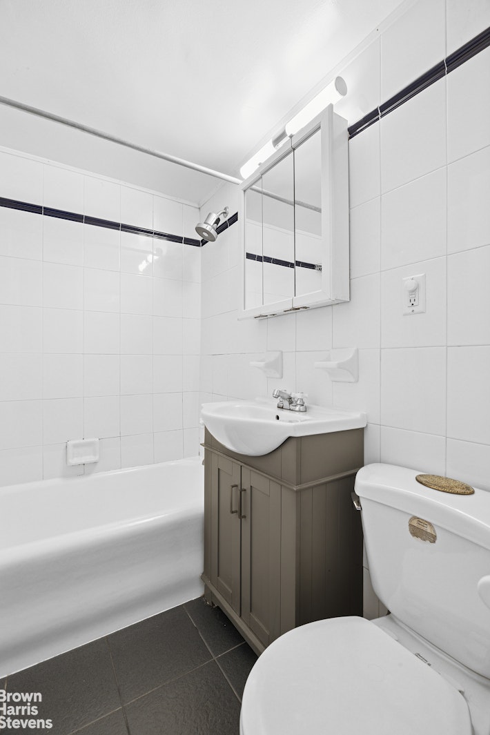 2166 Broadway 16F Upper West Side New York NY 10024