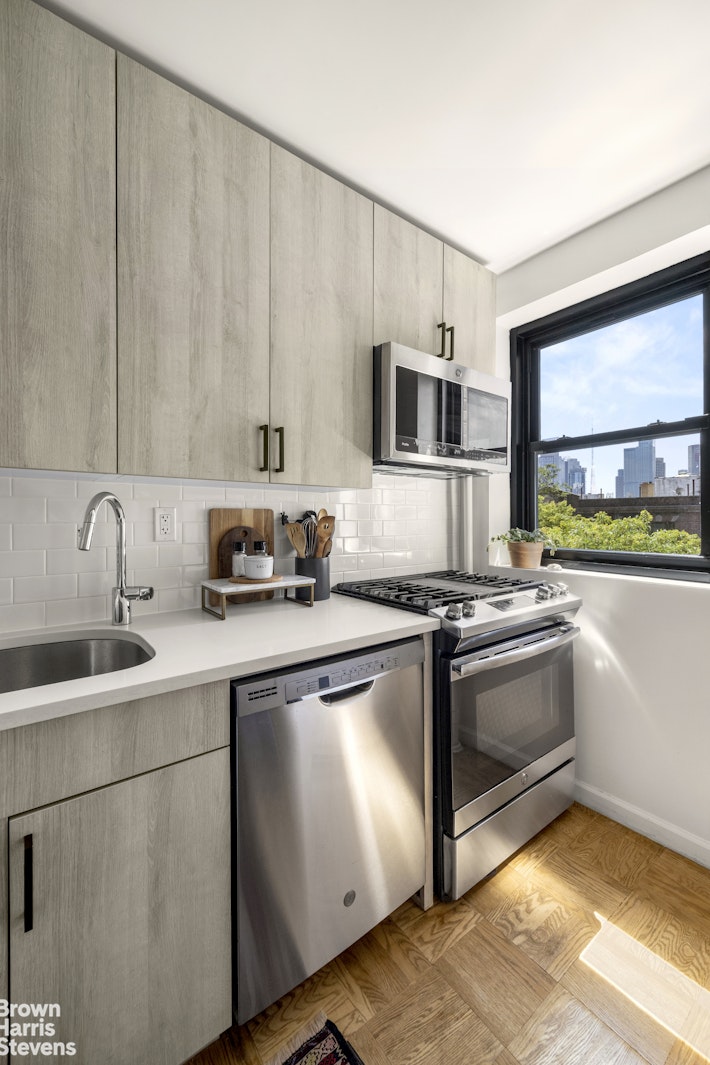 185 Clinton Avenue Clinton Hill Brooklyn NY 11205