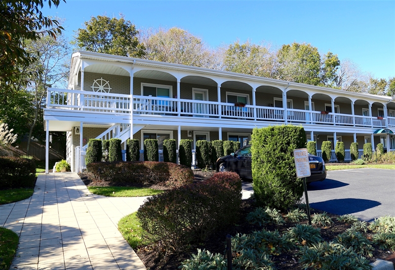 Suffolk County Hampton Bays New York — Real Estate Listings By City