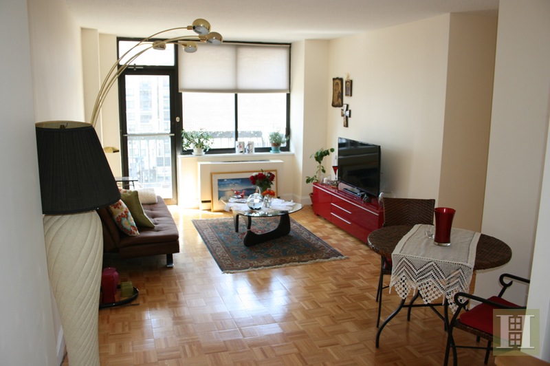 Photo 1 of 403 East 62nd Street, Upper East Side, NYC, $3,200, Web #: 11882471