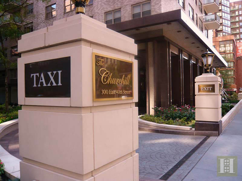 Photo 1 of 300 East 40th Street, Midtown East, NYC, $750,000, Web #: 13257699