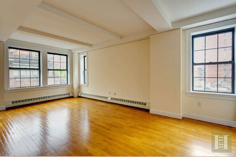 Photo 1 of 17 Park Avenue 701, Midtown East, NYC, $6,150, Web #: 13259112